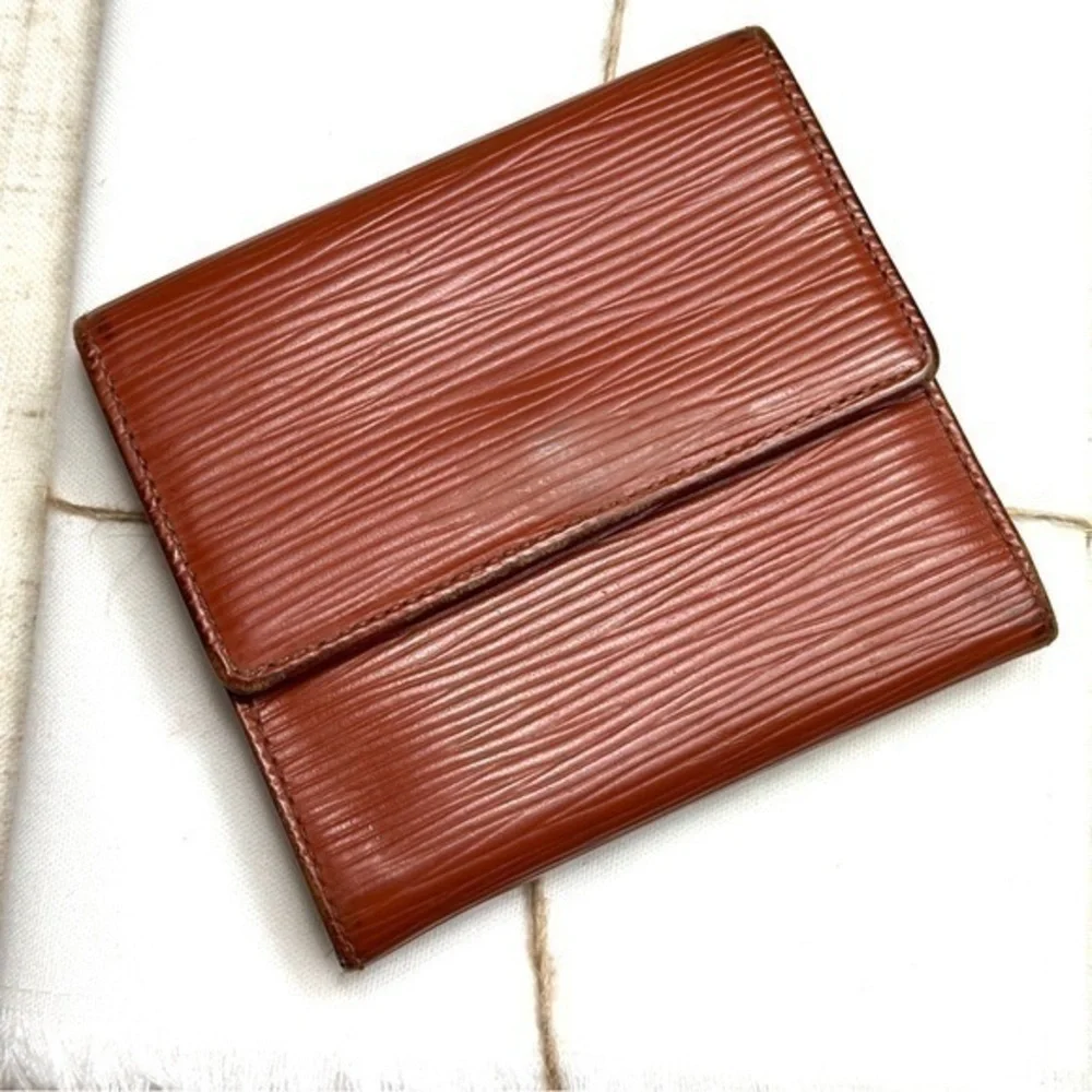 AUTHENTIC Louis Vuitton Marco Wallet. Color: Brown.